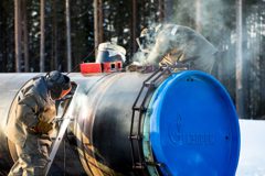 Кадр 20: Сварка на зимнем объекте.